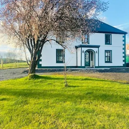 Farmhouse In Virginia County Cavan